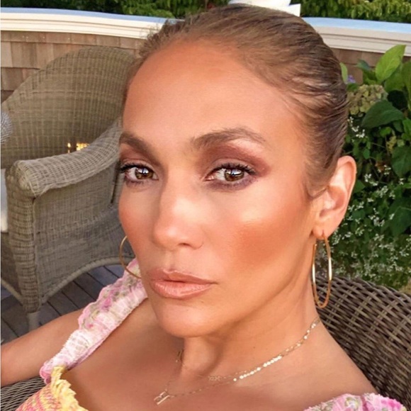 JLo Beauty That Star Filter 24K Glow Inside in Rich Bronze, 30mL. - Picture 12 of 16